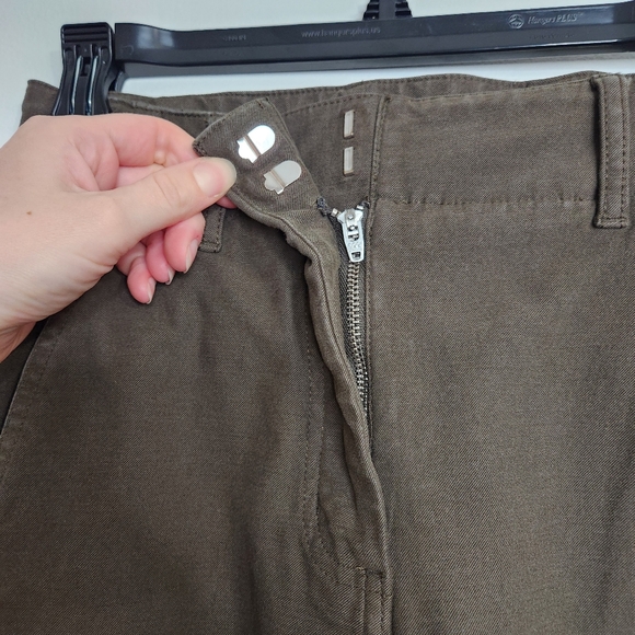 SOLD ๐ Aritzia Wilfred Free Green Ascendant Pant Utility Pants Size 2/26 W - Picture 5 of 16